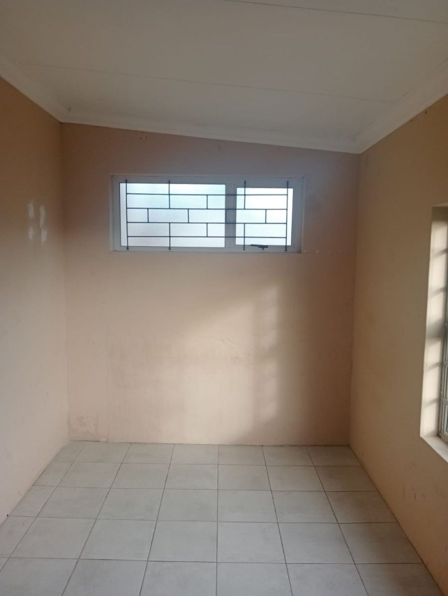 3 Bedroom Property for Sale in Summerpride Eastern Cape